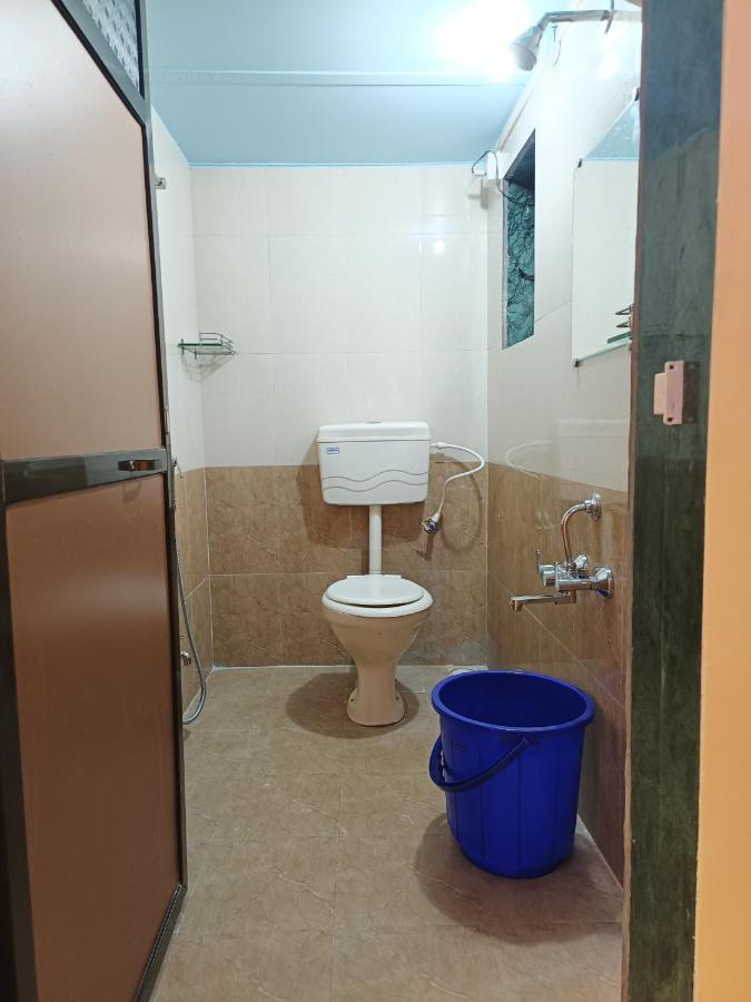 Shree Nivas Home Stay Srīvardhan Kültér fotó