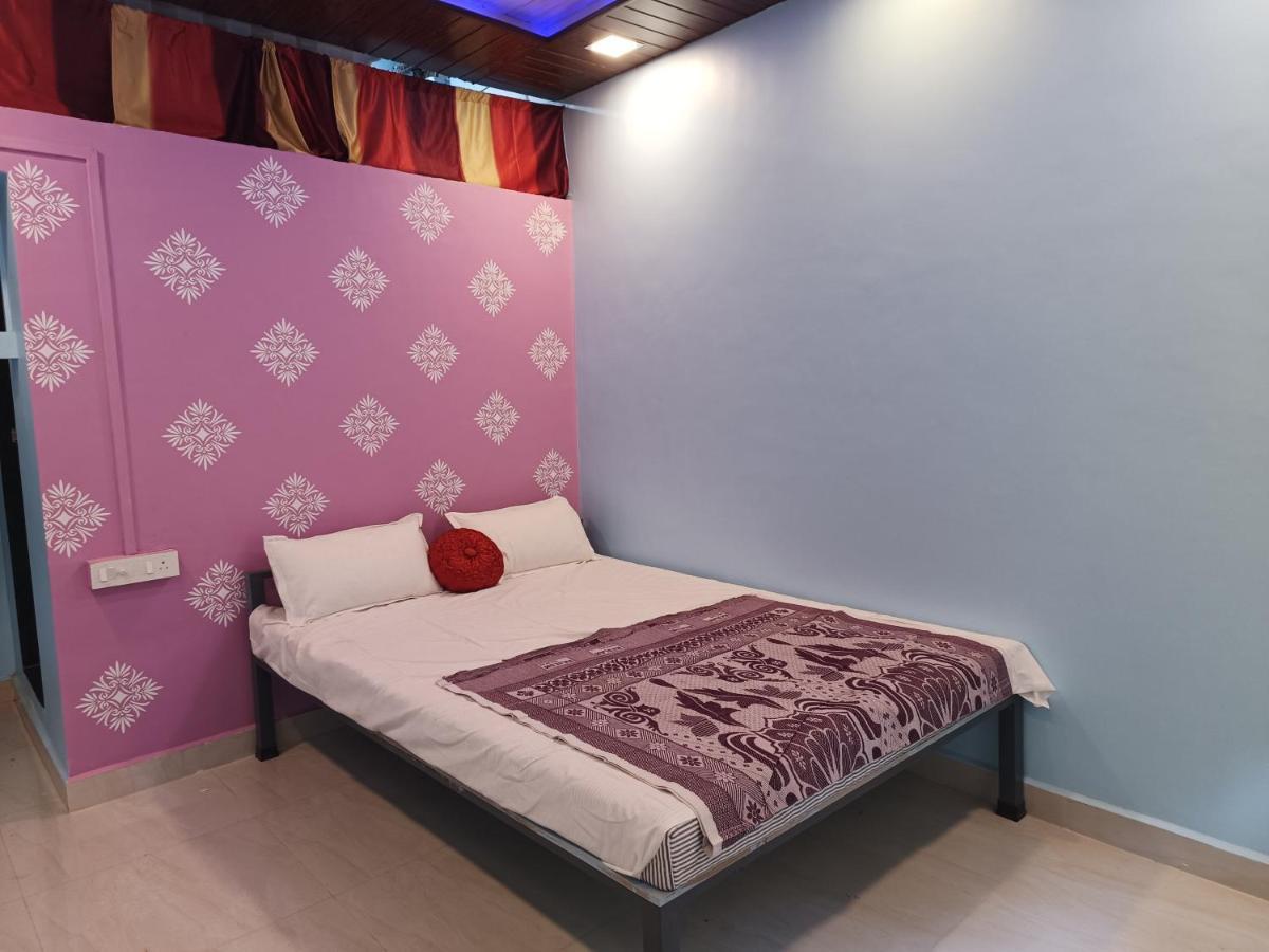 Shree Nivas Home Stay Srīvardhan Kültér fotó
